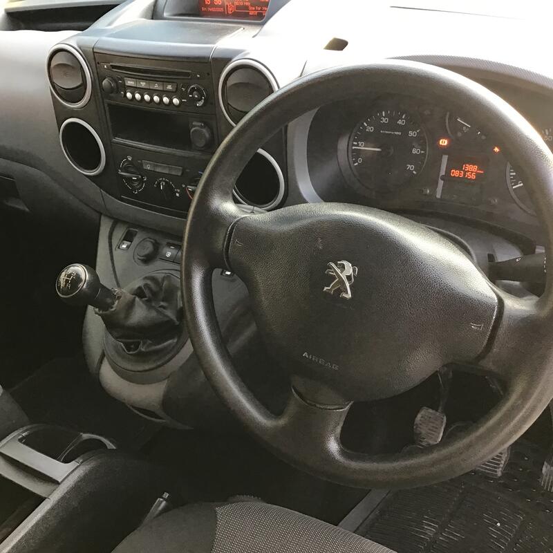 PEUGEOT PARTNER