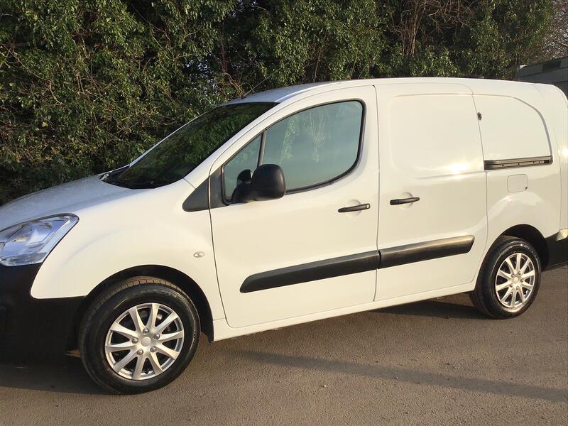 PEUGEOT PARTNER