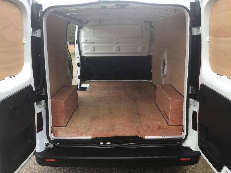 VAUXHALL VIVARO