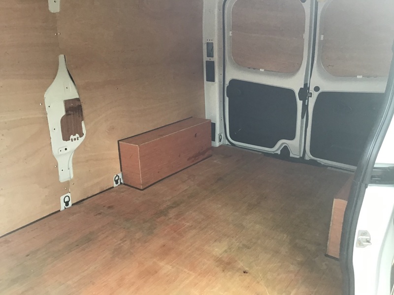 VAUXHALL VIVARO