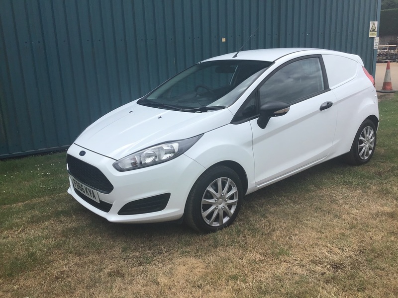 FORD FIESTA VAN