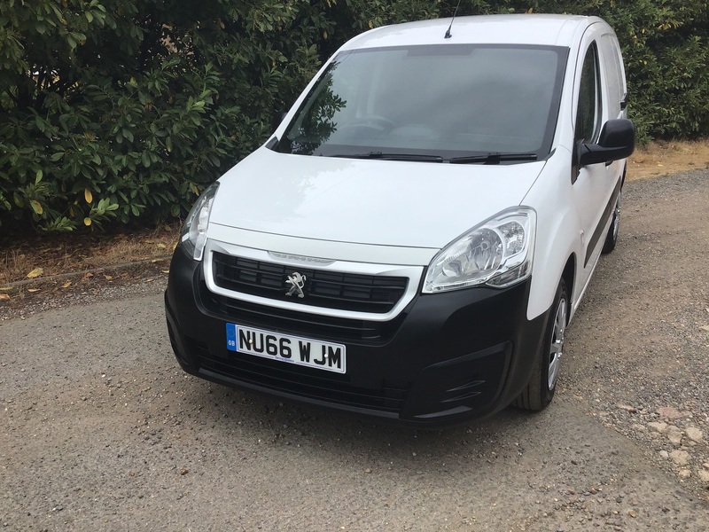 View PEUGEOT PARTNER 1.6 HDI S L1 850 92PS VAN 1 OWNER FULL SERVICE HISTORY NEW MOT