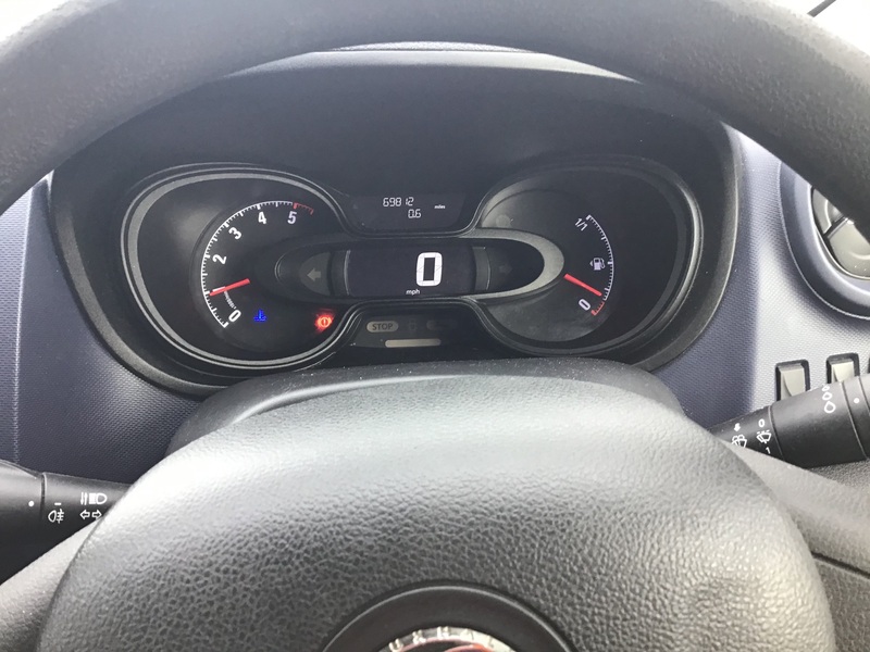 VAUXHALL VIVARO