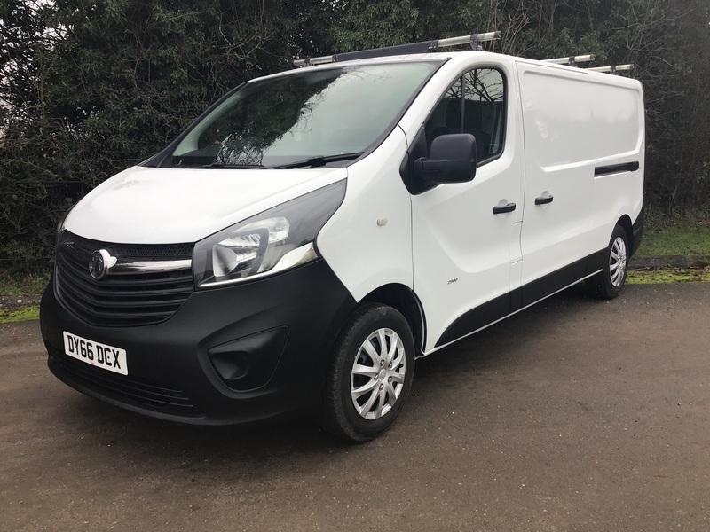 View VAUXHALL VIVARO L2H1 2900 CDTI Euro 6  So Ulez Compliant