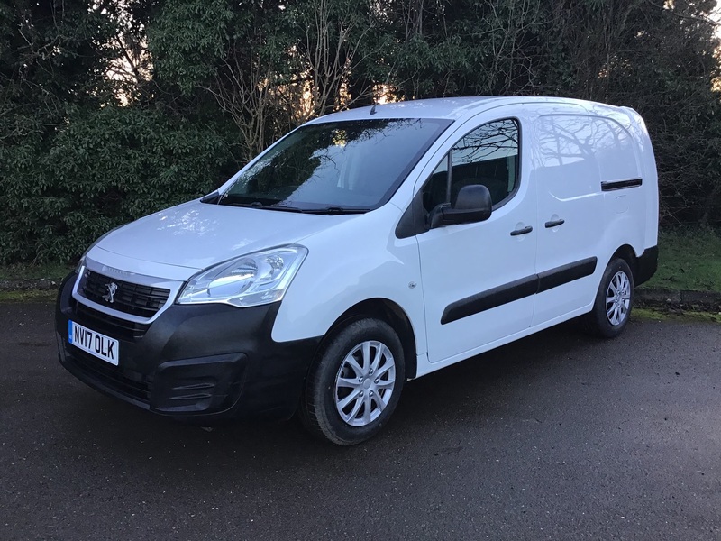 View PEUGEOT PARTNER BLUE HDI S L2 LWB Euro 6 ULEZ Compliant