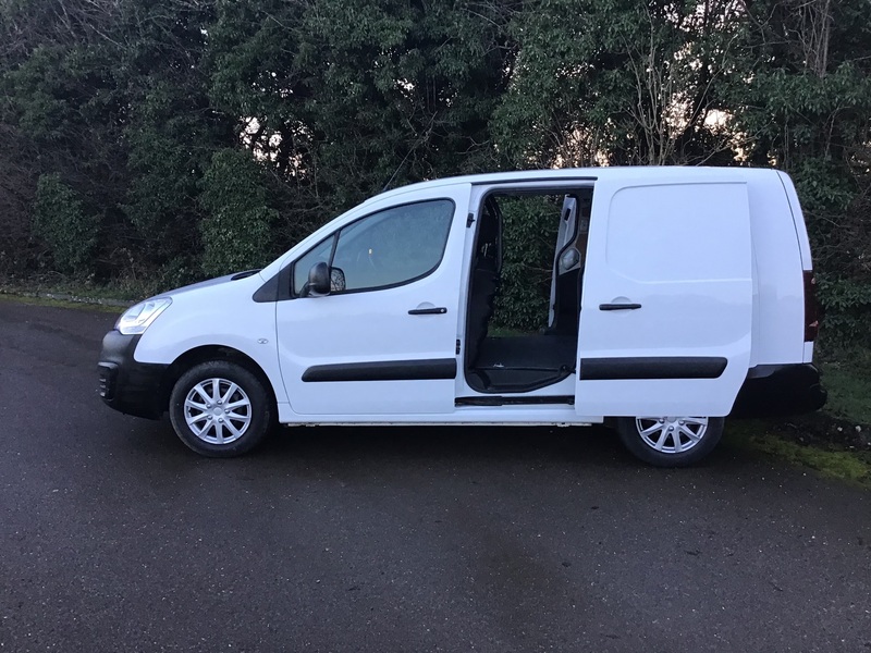 View PEUGEOT PARTNER BLUE HDI S L2 LWB Euro 6 ULEZ Compliant