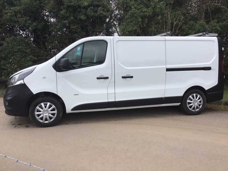 View VAUXHALL VIVARO L2H1 Long Wheelbase 2900 CDTI 120PS Euro  So ULEZ Compliant