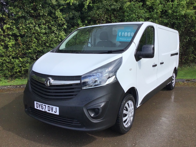 View VAUXHALL VIVARO L2H1 2900 CDTI 120PS EURO 6 ULEZ COMPLIANT LONG WHEEL BASE VAN, 1 OWNER, 54660 MILES