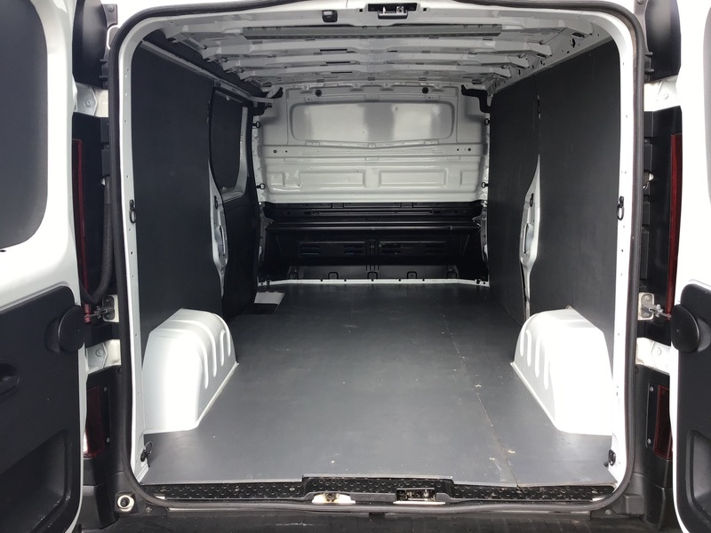 VAUXHALL VIVARO