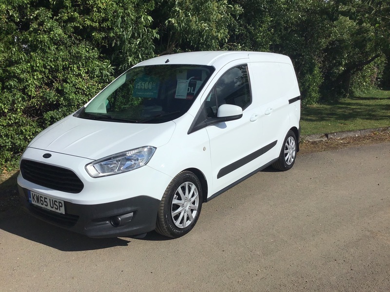 View FORD TRANSIT COURIER TREND TDCI