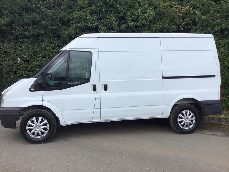 View FORD TRANSIT T350 115 PS 2.4 TDCi MWB Med Roof 6 Speed Rear Wheel Drive